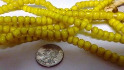 8mm Vintage Yellow White Heart Beads